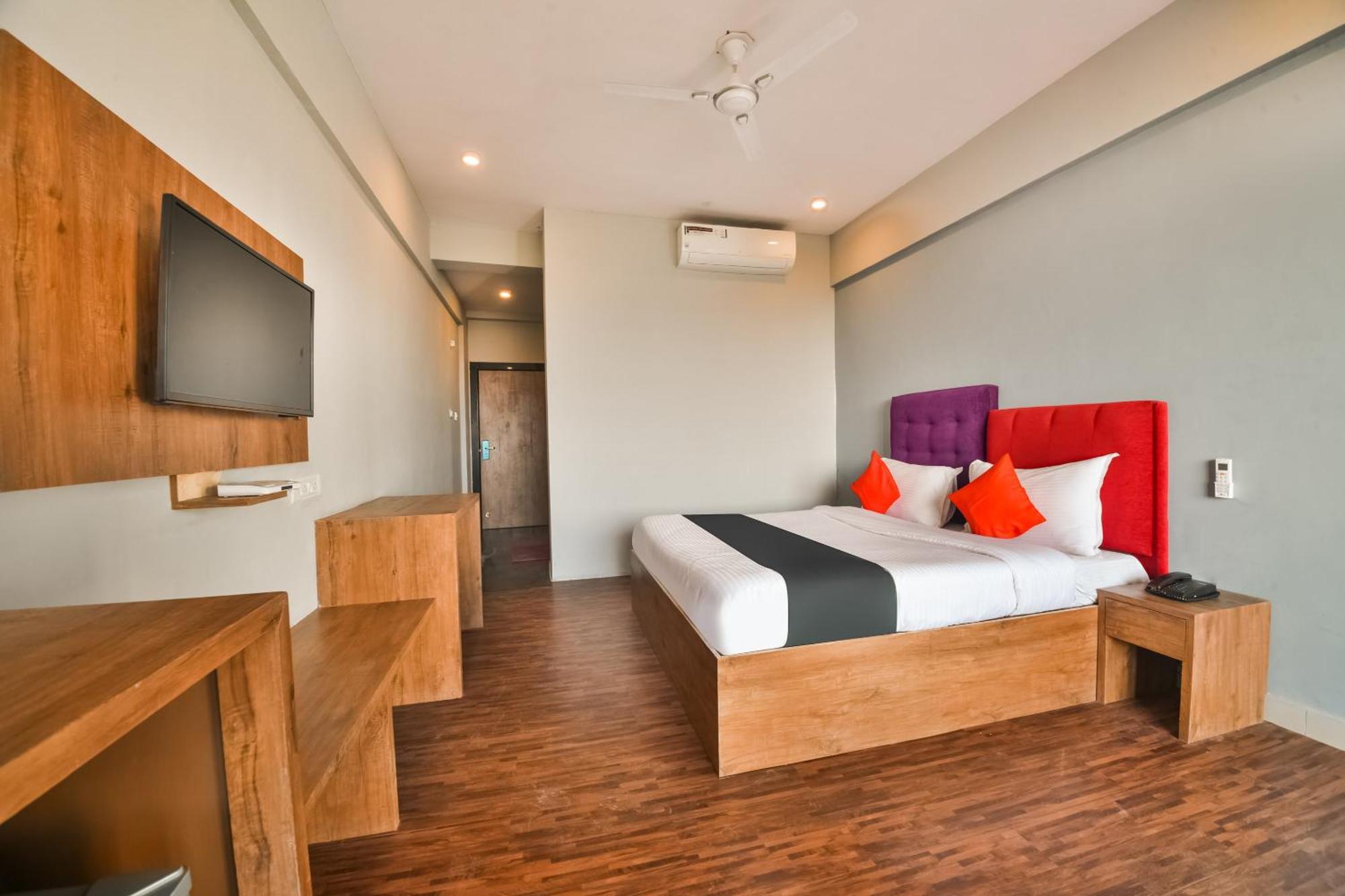 Capital O Amit Palace Bhilwara Exterior foto